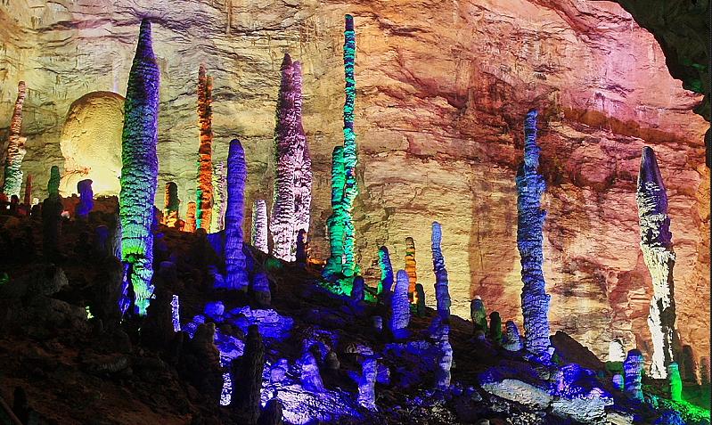 長沙出發(fā)到黃龍洞、天門山二日游